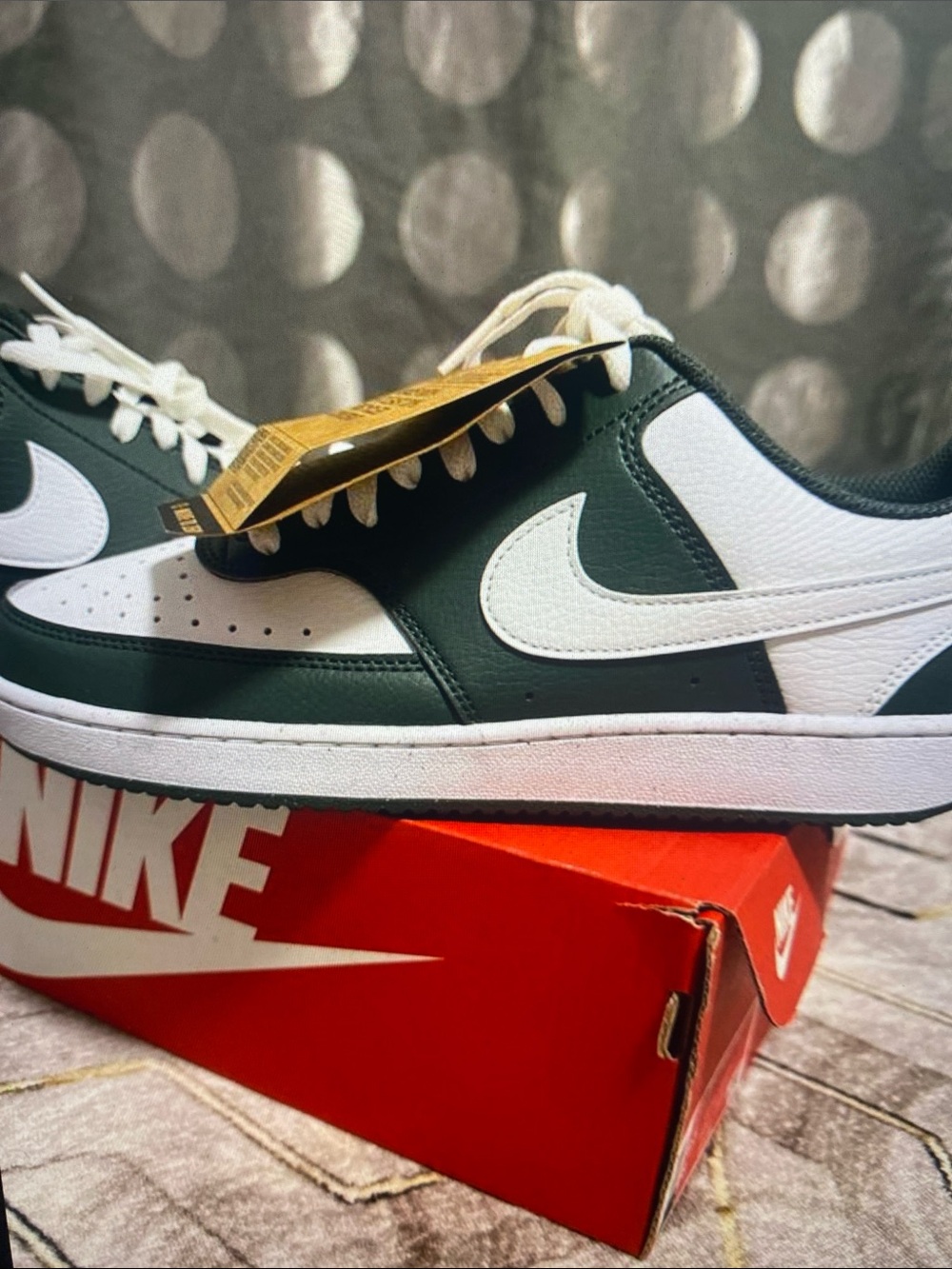 Nike Men’s Low-Top Sneakers in Green and White